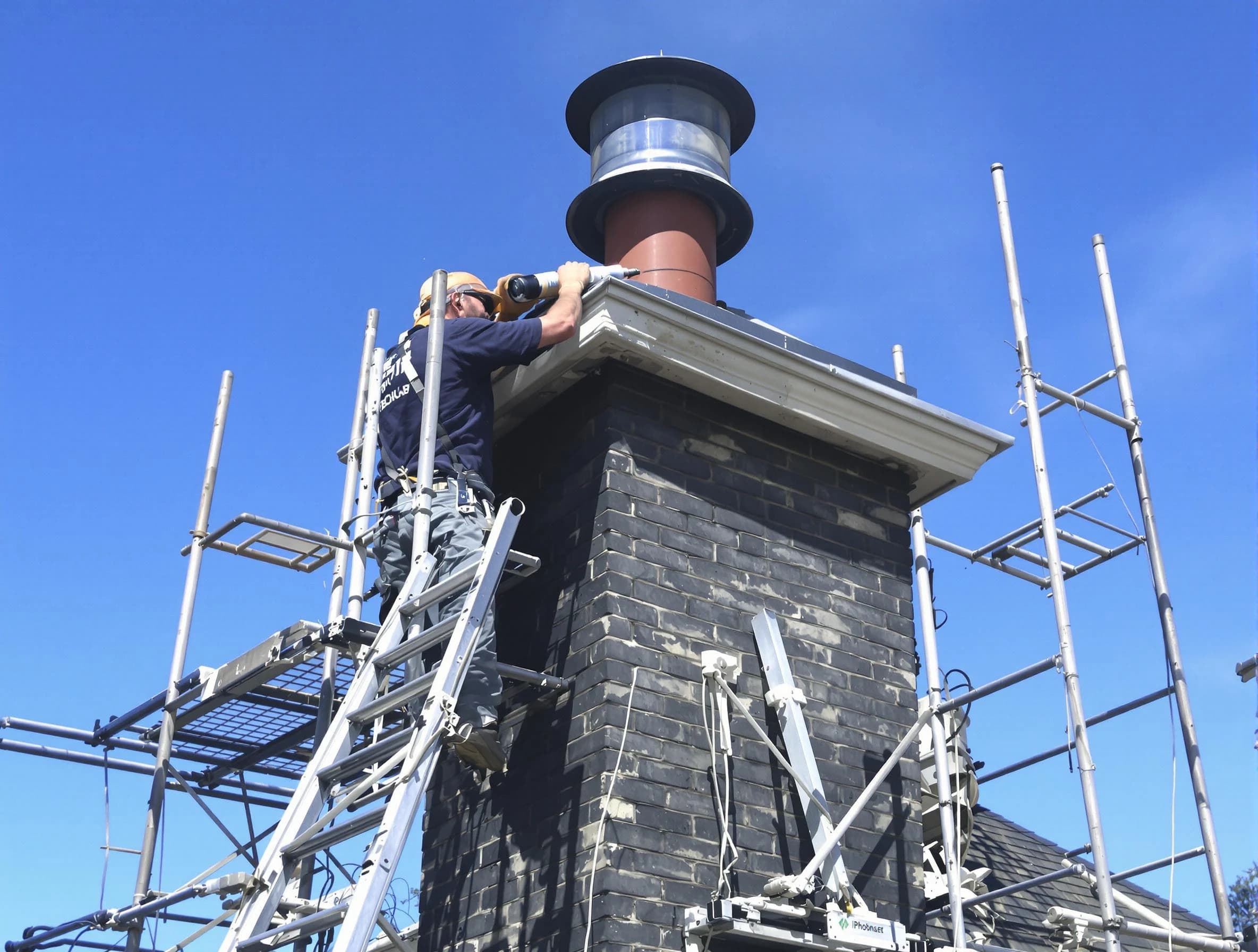 Sturdy chimney crown finished by Cottondale Chimney Sweep in Cottondale, AL